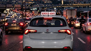 Güneşe çıkamayan sürücü adayı direksiyon sınavına akşam girecek