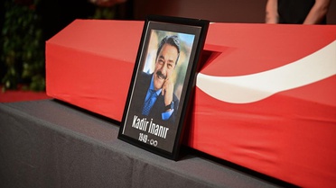 Kadir İnanır'a veda! Türkan Şoray son yolculuğunda yalnız bırakmadı