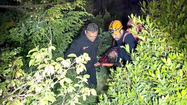 Kayalıklardan düşen amatör balıkçıyı AFAD ve itfaiye ekipleri kurtardı