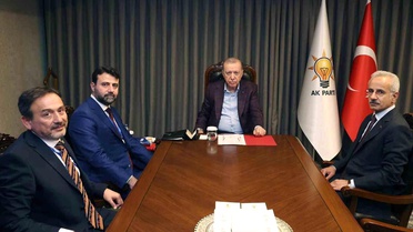 AK Parti heyeti Cumhurbaşkanı Erdoğan'la Sapanca'da buluştu