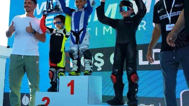 5 yaşındaki sporcu Türkiye Süpermoto Şampiyonası'nda şampiyonluğa ulaştı