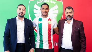 Amed Sportif Raveloson ile Anlaştı