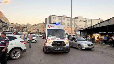 Birecik'te bıçaklı kavga: 1 yaralı