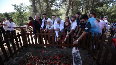Çanakkale'nin tek mezarı bilinen şehit doktoru anıldı