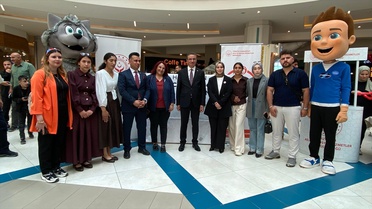 Erzurum'da Koruyucu Aile Farkındalık Sergisi Açıldı