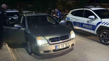 Sıkıntıdan Havaya Ateş Açtı