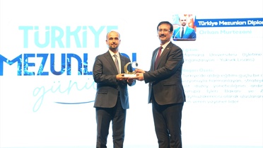 Türkiye Mezunları Ödülleri Sahiplerini Buldu