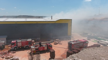 Kütahya'da Fabrika Yangını Söndürüldü