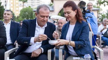 Mersin'de geleneksel aşure programı yoğun katılımla düzenlendi