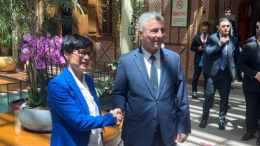 Bakan Bolat, AB Komiseri ile Görüştü