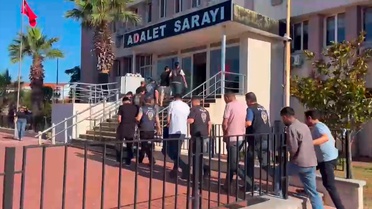 Ayvalık'ta 12 Dolandırıcı Tutuklandı