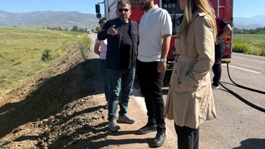 Bayburt'ta Yakıt Yüklü Tanker Devrildi