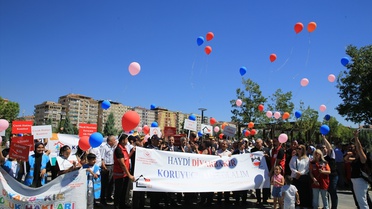 Diyarbakır'da Koruyucu Aile Yürüyüşü