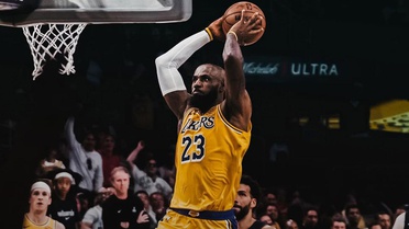Los Angeles Lakers, LeBron James'e veda etti
