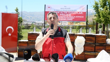 Muş'ta Arıcılara Ekipman Desteği