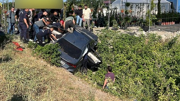 Tatil yolu faciayla bitti! Bir aile darmadağın oldu