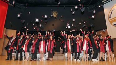 Trakya Üniversitesi'nde Mezuniyet Töreni