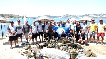 Bodrum'da deniz dibinden 370 kilogram atık çıkarıldı
