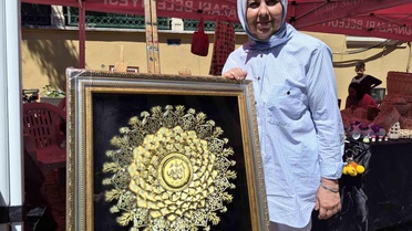 62 Yaşındaki Kadın Rölyef Sanatına Hayat Verdi