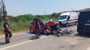 Erdek'te Trafik Kazası: 1 Ölü, 2 Yaralı