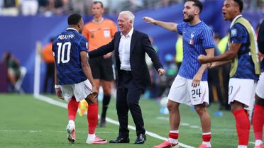 Fransa, İsveç'i 3-0 ile Geçti
