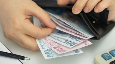 İndirim beklerken sürpriz zam! Akaryakıtta tabela yine değişiyor