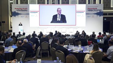 Depremde Sağlık Güvenliği Konferansı Başladı
