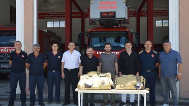 Cemevi Derneği'nden İtfaiyeye Bağış