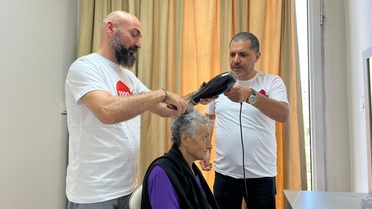 Kanser Hastalarına Ücretsiz Saç Bakımı