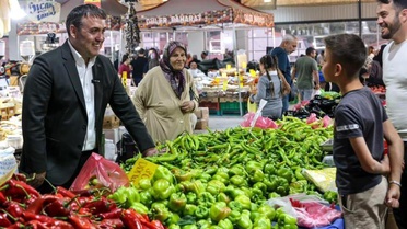 Vali Sözer, Söğüt Perşembe Pazarı'nı Ziyaret Etti