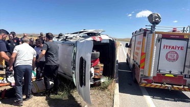 Van'da Trafik Kazası: 8 Yaralı