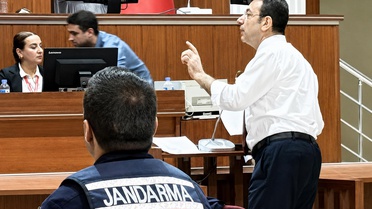 İBB davasında gerginlik! Ekrem İmamoğlu hakim tarafından salondan çıkarıldı