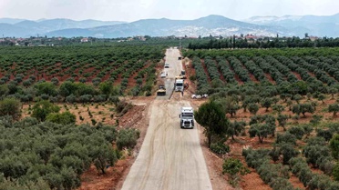 Karacasu'da 20 kilometrelik yolda sathi kaplama çalışmaları başladı