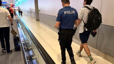 Deniz Göktaş Havalimanında Gözaltına Alındı