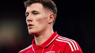 Manchester City, Elliot Anderson'ı rekor bonservisle kadrosuna kattı