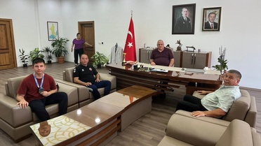 Ali Kağan Şentürkoğlu, Kaymakam'ı Ziyaret Etti