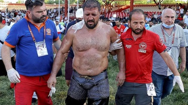 665. Tarihi Kırkpınar Yağlı Güreşleri'nde 1. tur sonuçlandı! Efsane isim Recep Kara'dan veda