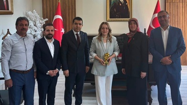 Kaymakam Tuğçe Yılmaz'a Eğitim Plaketi