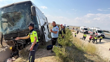 Aksaray'da Otobüs Kazası: 44 Yaralı