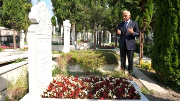 Bakan Ersoy'dan Fatih Külliyesi Haziresi'ne anlamlı ziyaret