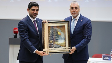 Bakan Işıkhan: Çeyrek asır değil, yarım asır da geçse aynı aşkla çalışacağız