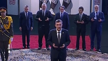 Cumhurbaşkanı Yardımcısı Yılmaz, Hamaney'in cenazesinin önünde dua okudu