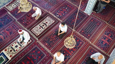 Yağcıbedir Halıları, Ölümlerin Ardından Camiye Bağışlanıyor