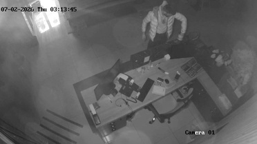 DMD hastası çocuğun yardım kumbarasını çalan hırsız kamerada