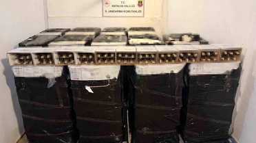 Kemer'de 13 Bin Litre Kaçak Şampanya Ele Geçirildi
