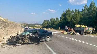 Uşak'ta Trafik Kazası: 4 Yaralı