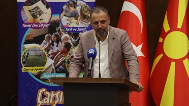 Üsküp'te Yaz Okulu Sertifika Töreni