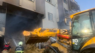 Antakya'da Samanlık Yangını Söndürüldü