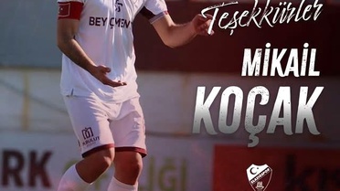 Elazığspor 12 Futbolcuya Veda Etti