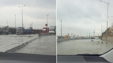 Harem Sahil Yolu'nu da su bastı, denizle kara birleşti